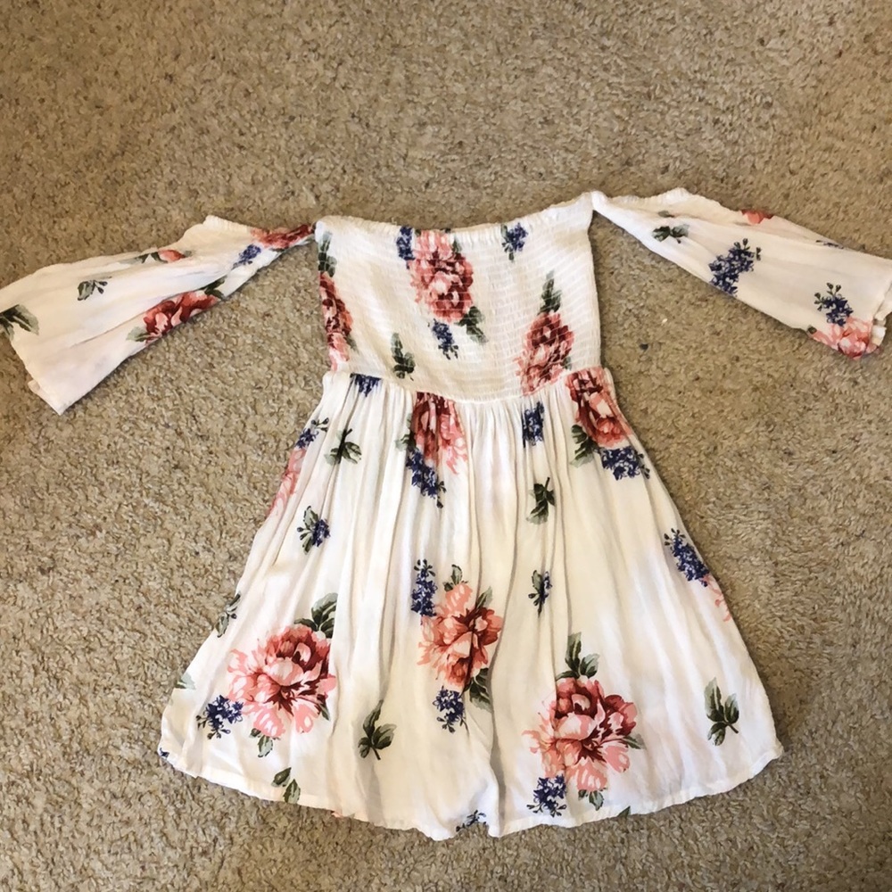 Dress - Picture 2 of 2